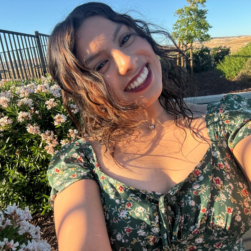 Meet your Posher, Emily